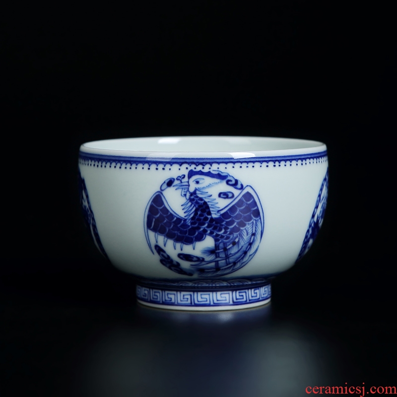 Red the pottery and porcelain of jingdezhen blue and white cups hand - made kung fu tea cup, single, male and female, the master cup cup