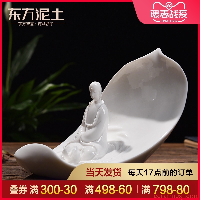 Oriental soil dehua white porcelain its art furnishing articles ceramic decoration/ChanYu floral D46-033