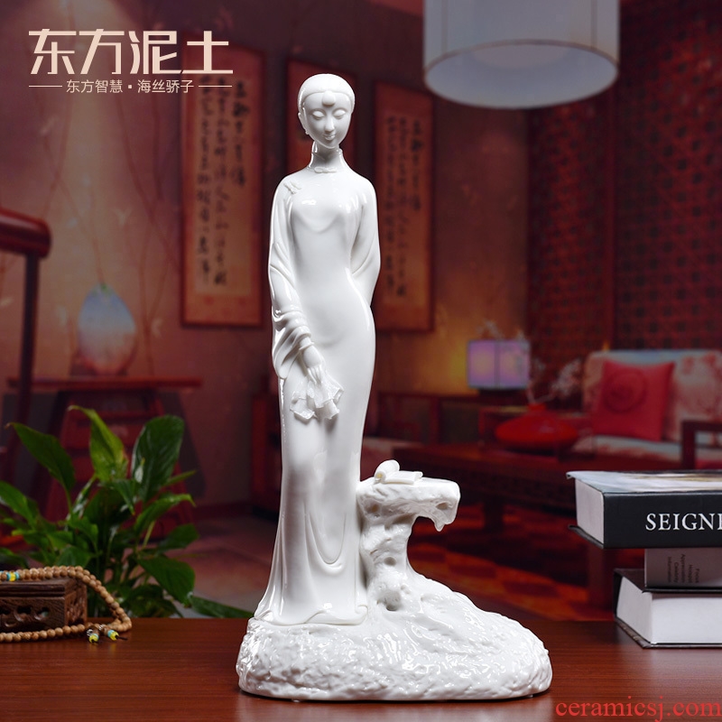 Oriental classical traditional Chinese characters furnishing articles dehua white porcelain its art clay ceramic rich ancient frame/youth