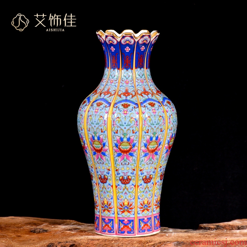 Jingdezhen ceramic vases, antique colored enamel Chinese style living room TV cabinet home decoration collection crafts