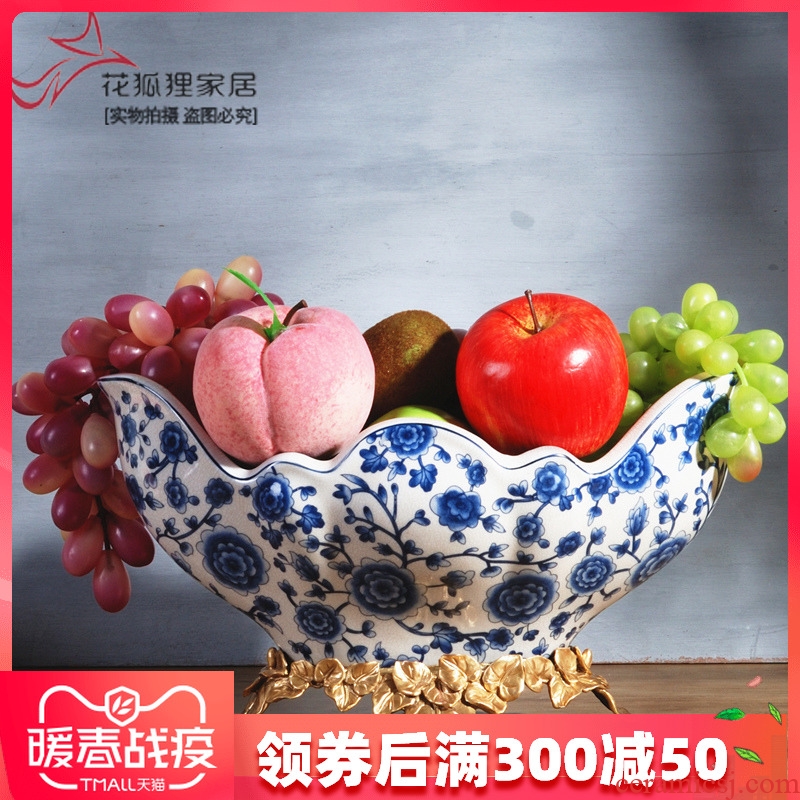 Spend the fox new Chinese style classic blue and white porcelain with copper fruit bowl basin of I sitting room home furnishing articles of dried fruit
