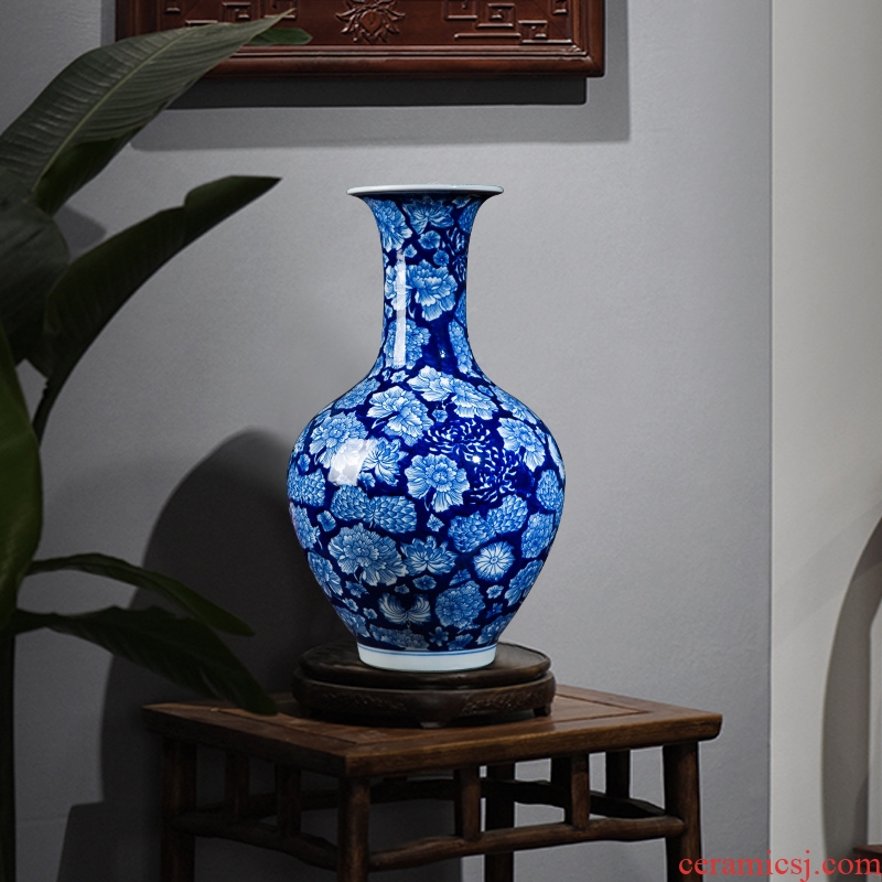 Antique hand - made vases, jingdezhen ceramics blue and white porcelain vases, the sitting room of Chinese style household adornment handicraft furnishing articles