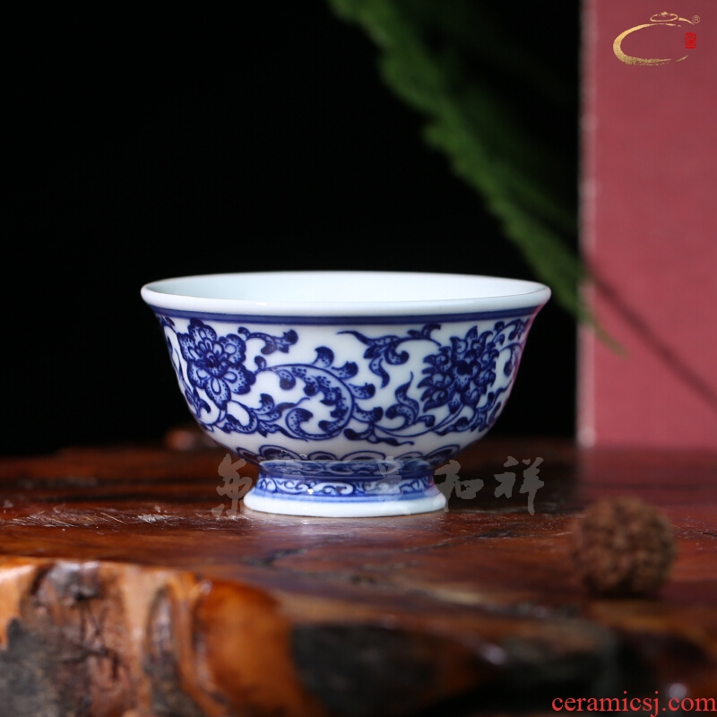 DE up and auspicious Beijing old cup all hand around flowers cup of jingdezhen ceramic kung fu master cup sample tea cup