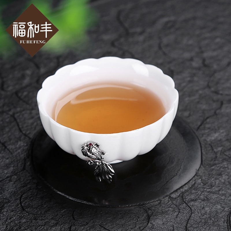 F belong tea master cup single CPU creative checking silver ceramic sample tea cup lamp that kung fu tea cups