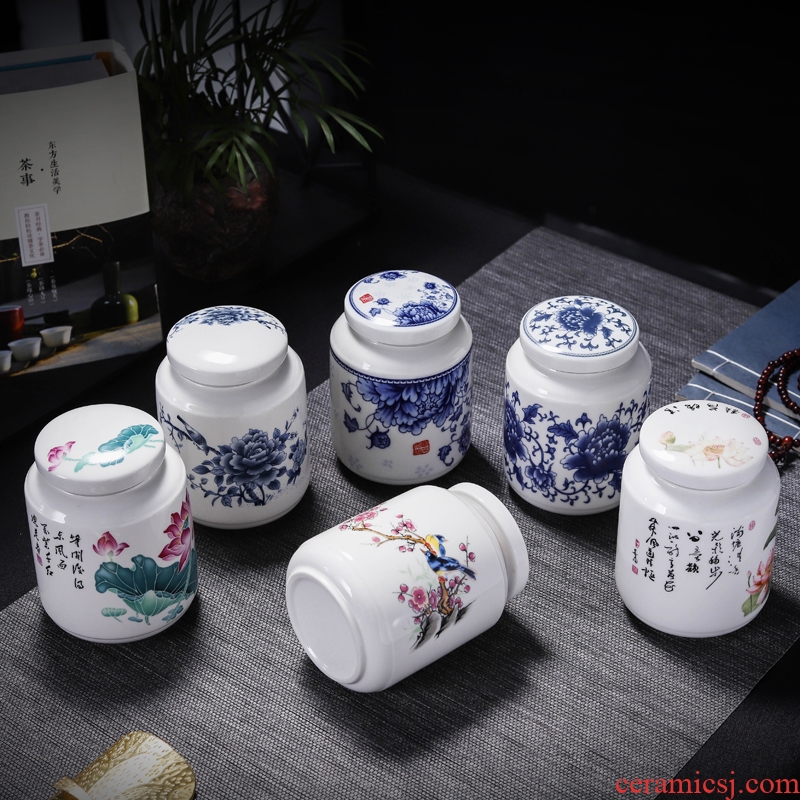 Cylindrical ceramic rotating liquid paste sealed jar of honey pot dry wet general powder POTS are small porcelain jar