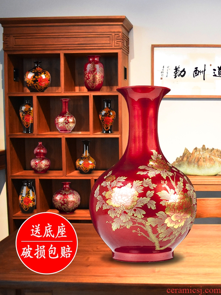 Jingdezhen ceramics red vase modern creative home dry flower arranging flowers sitting room adornment is placed a wedding gift