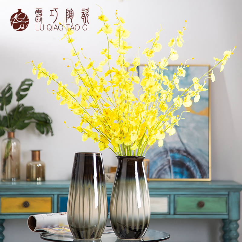 New Chinese style ceramic vase retro nostalgia literary dry flower is placed in the sitting room TV ark, creative American decorations