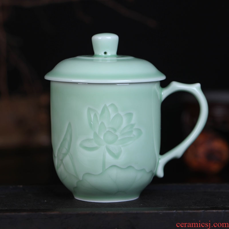Jingdezhen ceramic cups with cover glass, high - capacity carved cup cup celadon cup home office meeting