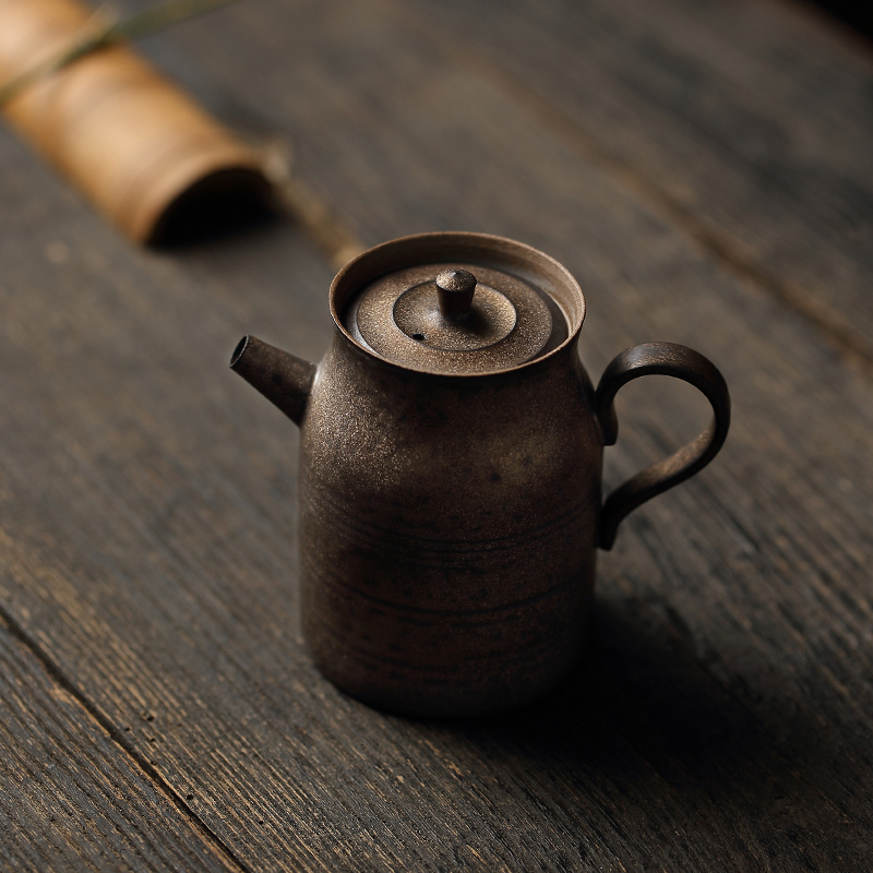 Manual coarse pottery gold teapot Japanese kung fu tea set iron glaze single pot small clay POTS home tea teapot restoring ancient ways