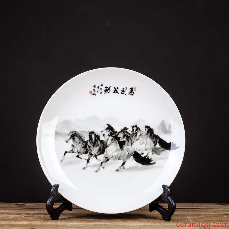Jingdezhen ceramics decoration plate of Chinese style household act the role ofing is tasted, the sitting room porch TV ark, wine desktop furnishing articles