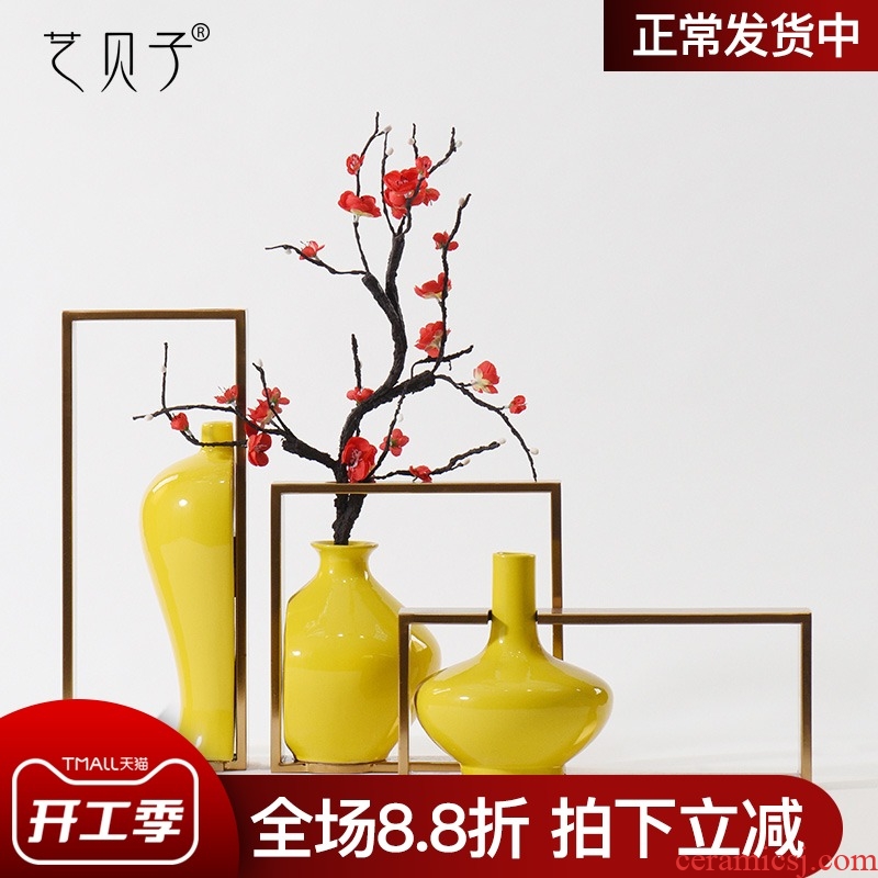 Light art BeiZi key-2 luxury metal ceramic vase soft outfit desktop furnishing articles I and contracted sitting room tea table decoration decoration