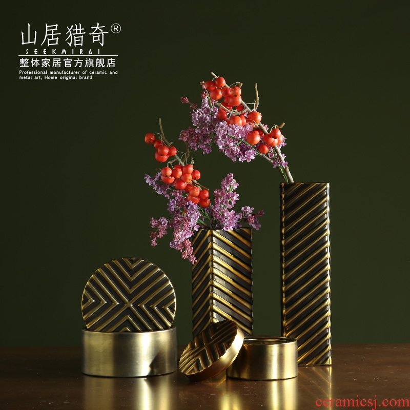 Postmodern light key-2 luxury soft outfit gold retro ceramic vase square geometric flower implement example room decorative jewelry box