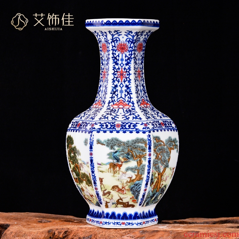 The deer figure of blue and white porcelain vase Chinese style classical jingdezhen ceramics home sitting room TV ark adornment furnishing articles