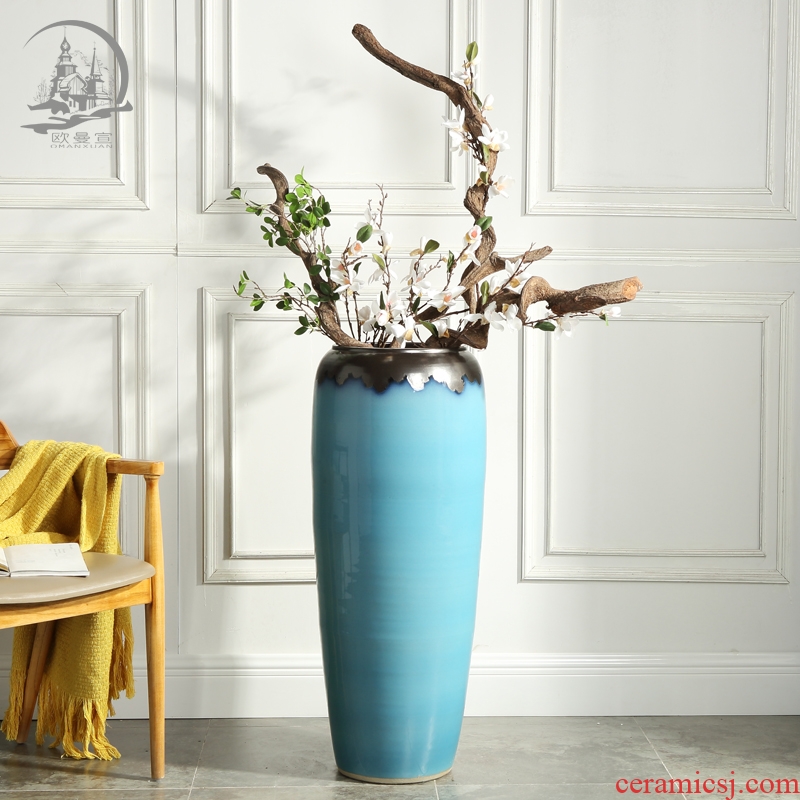 Ceramic vase landing restoring ancient ways continental contracted sitting room porch hotel dry flower arranging flowers large soft adornment is placed