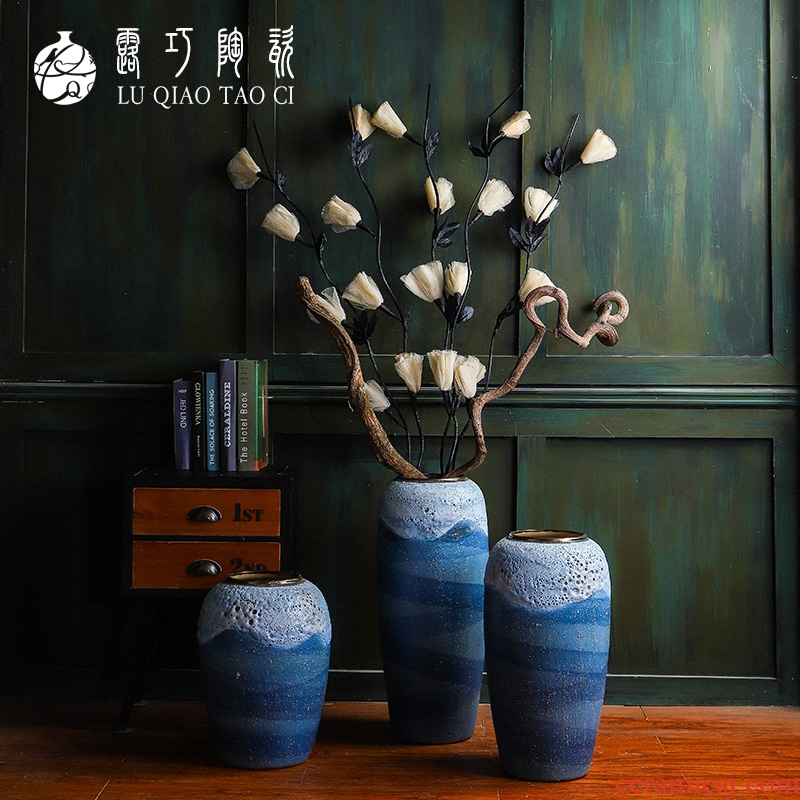 Lou qiao checking coarse pottery jars courtyard mall to restore ancient ways do old archaize floor vases, the sitting room porch place
