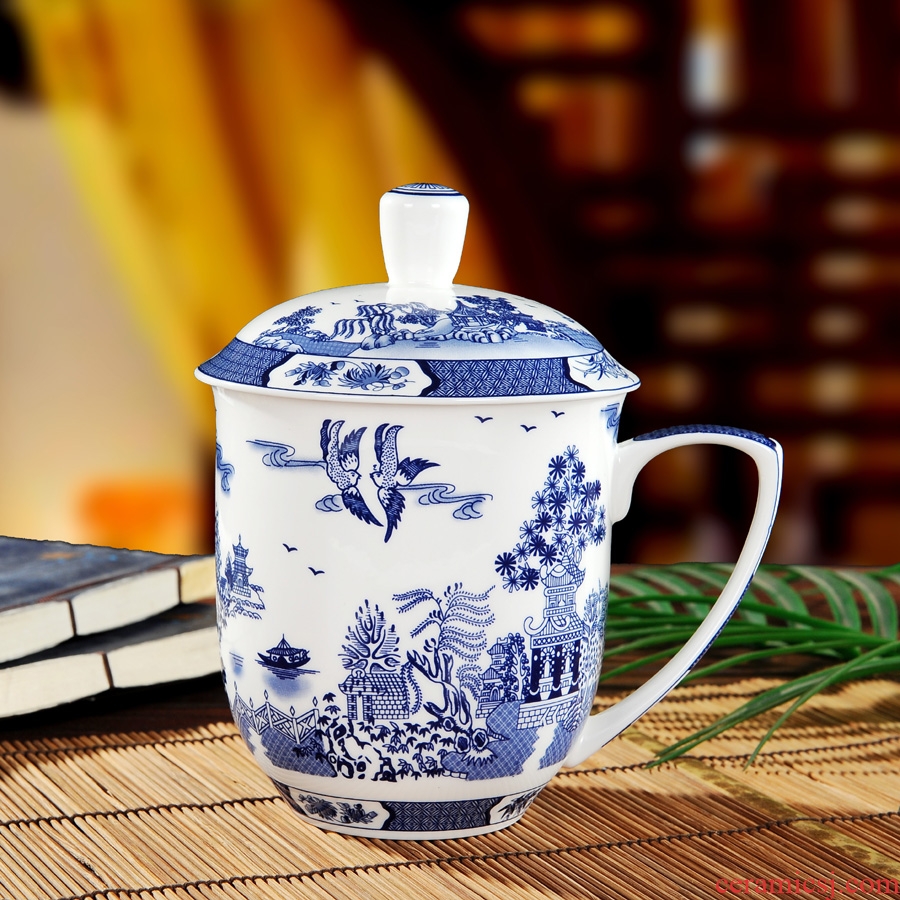 The Product jue jingdezhen ipads porcelain cup with cover cup large blue and white ceramic office cup and meeting