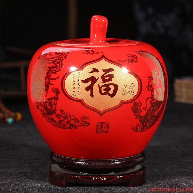 Jingdezhen ceramics a thriving business Chinese red apple vase modern home handicraft furnishing articles