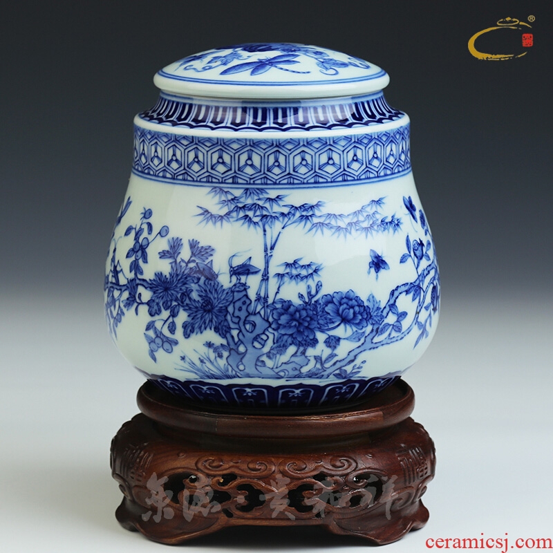 And auspicious jingdezhen ceramics by hand to wake receives the blue And white caddy fixings grasses And receives stock POTS
