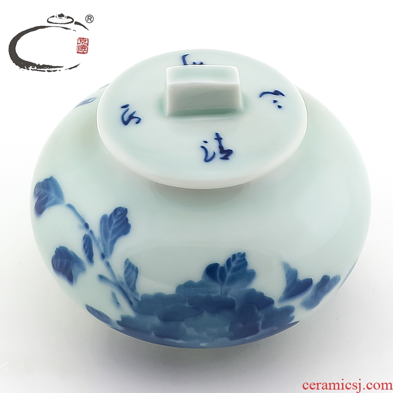 And auspicious jing DE collection jingdezhen blue And white peony tea canister hand - made ceramic small tea packaging gift box