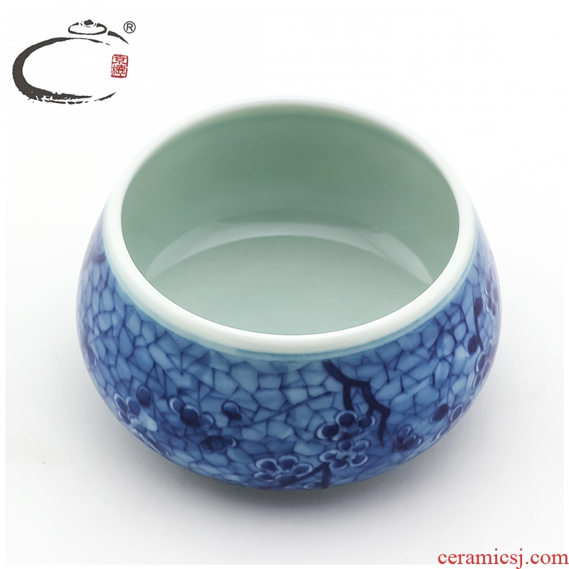 And auspicious name plum cup of jingdezhen blue And white ice is hand - made the collector blue glaze blue color cylinder cup sample tea cup tea cups