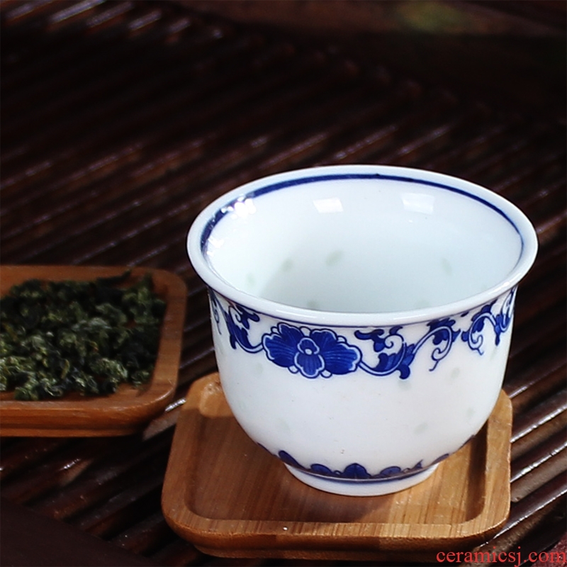 Jingdezhen blue and white porcelain and exquisite tea cup tea tea liquor cup small glass ceramic bowl