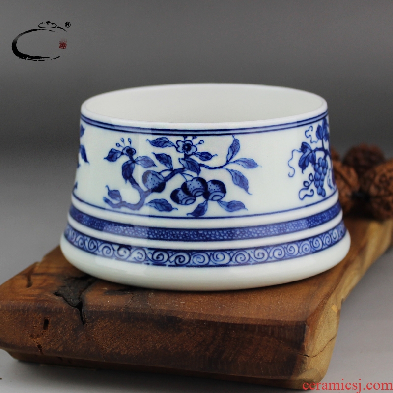 And auspicious sample tea cup large porcelain jingdezhen blue And white porcelain hand - made teacup personal cup four fruit cup by hand