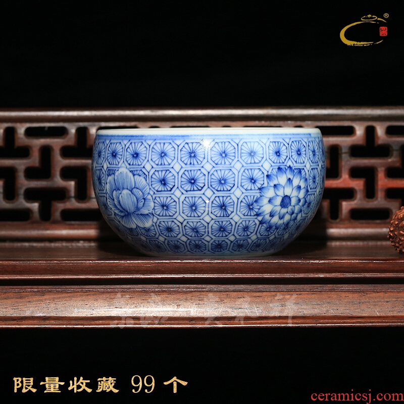 Jing DE and auspicious jingdezhen hand - made kung fu tea cup to collect the sample tea cup masters cup blue turtle ridge figure cup
