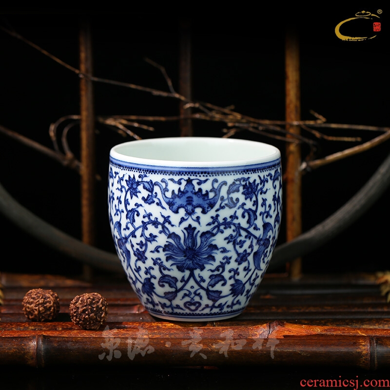 And auspicious jingdezhen porcelain tea set work hand by hand with lotus flower bat sample tea cup individual CPU master CPU