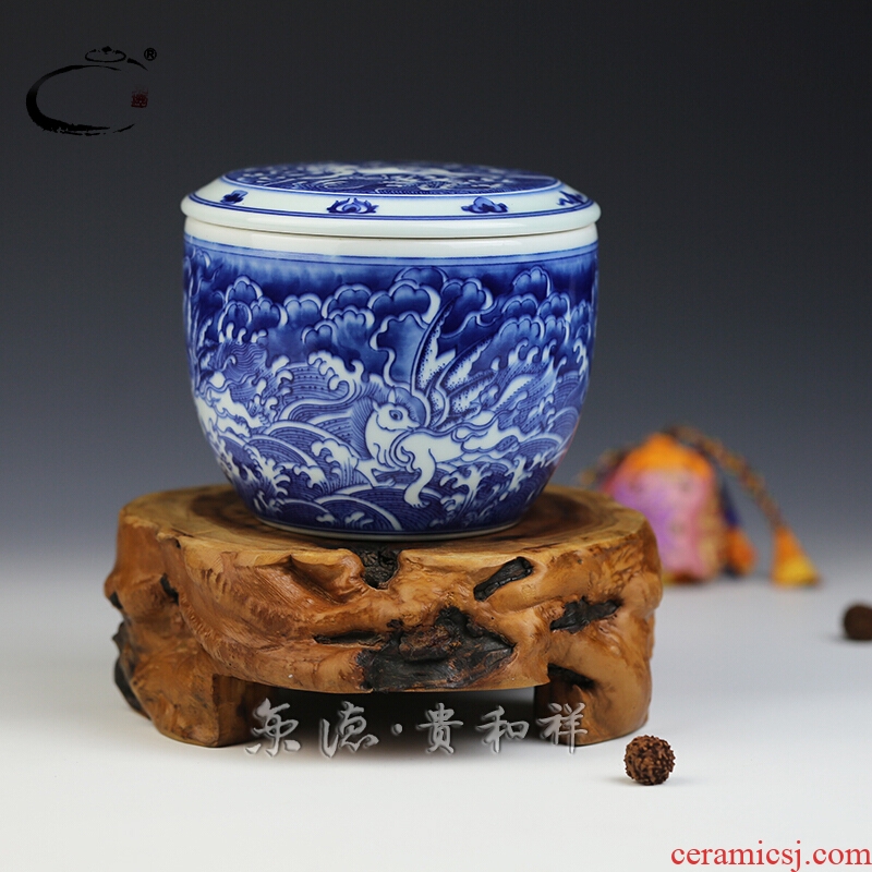 And auspicious jingdezhen blue And white sea tea hand by hand can save receives gifts tea canister package gift