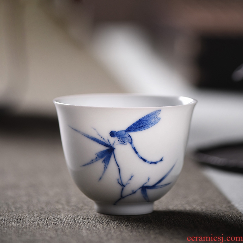 JingJun jingdezhen kung fu tea cups ceramic sample tea cup hand - made of blue and white porcelain cups cup personal Lord