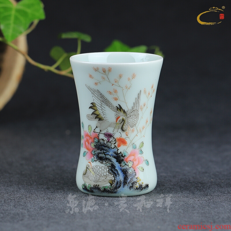 Swim and auspicious tea powder enamel James t. c. na was published day cup of jingdezhen blue and white porcelain sample tea cup hand - made kung fu tea cup