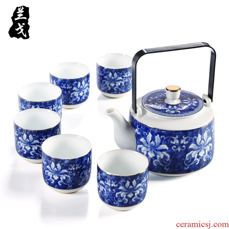 Having blue and white porcelain kung fu tea set suit household hand girder pot of large teapot small gift set of tea cups
