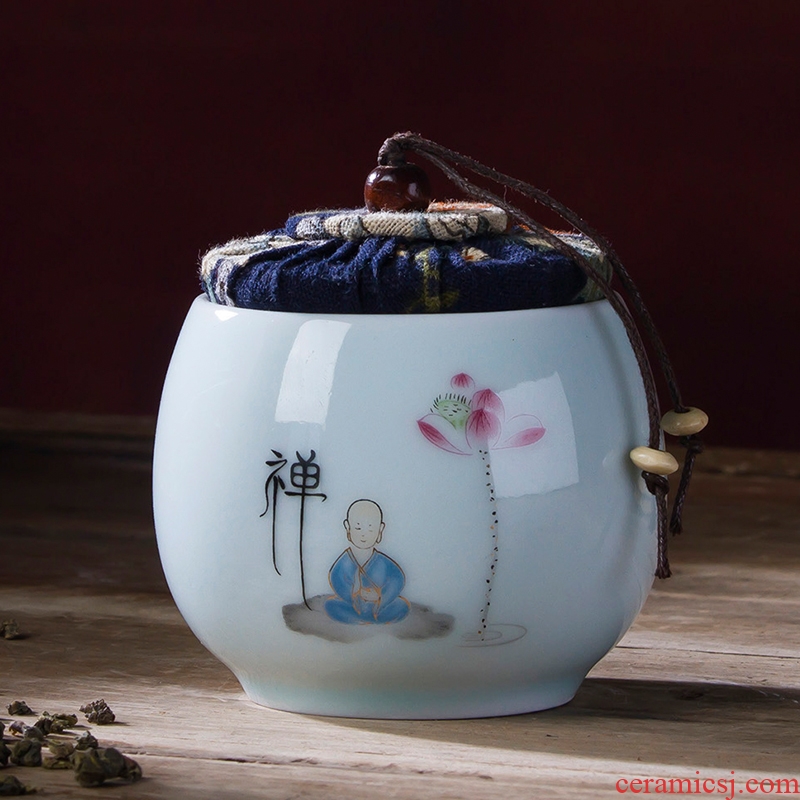 Jingdezhen ceramic tea pot general sealing green porcelain jar household small travel moistureproof receives the mini storage tanks