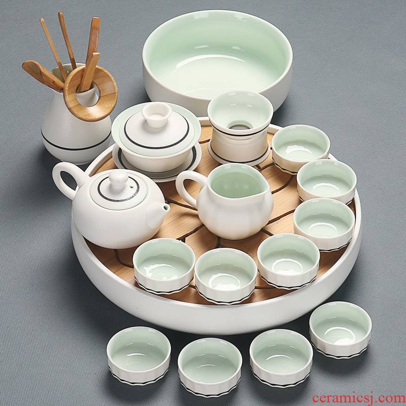 The teapot GaiWanCha sea tea cups to wash The tea taking household white celadon ceramic tea set a complete set of kung fu tea set
