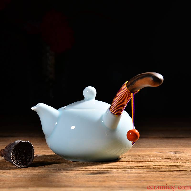 Jingdezhen ceramic teapot single pot Japanese kung fu tea pot small mini CiHu side put the pot of tea, tea sets