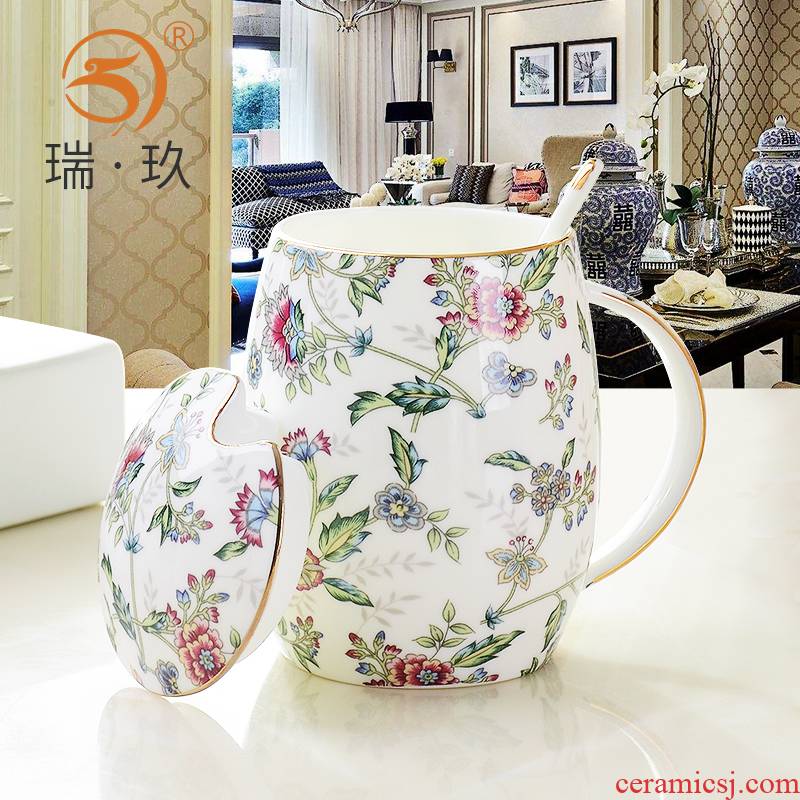 Ipads China breakfast cup with cover domestic cartoon ceramic cup large capacity to female creative milk cup keller