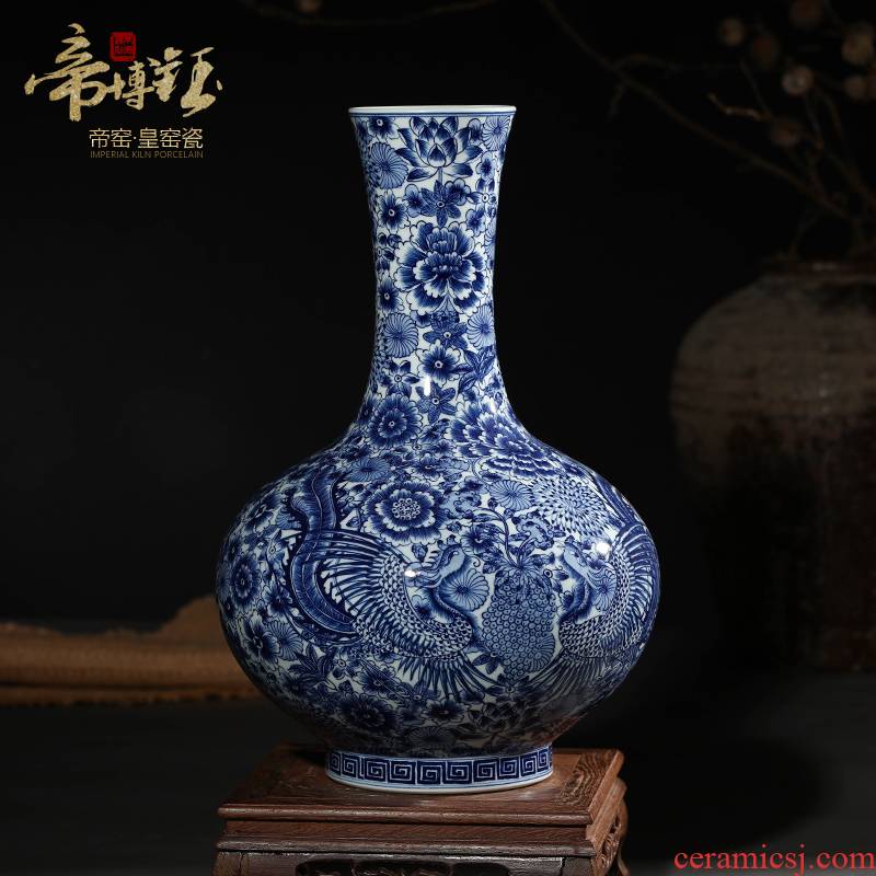 Jingdezhen ceramics antique hand - made crafts are blue and white porcelain vases, flower arrangement sitting room of Chinese style household decorations
