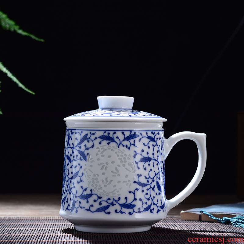 Jingdezhen ceramic tea cups exquisite separation mark cup tea cup with cover filter cup household ipads porcelain cup