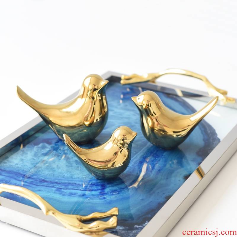 The Nordic model room contracted style of modern art ceramic golden bird study soft adornment creative furnishing articles