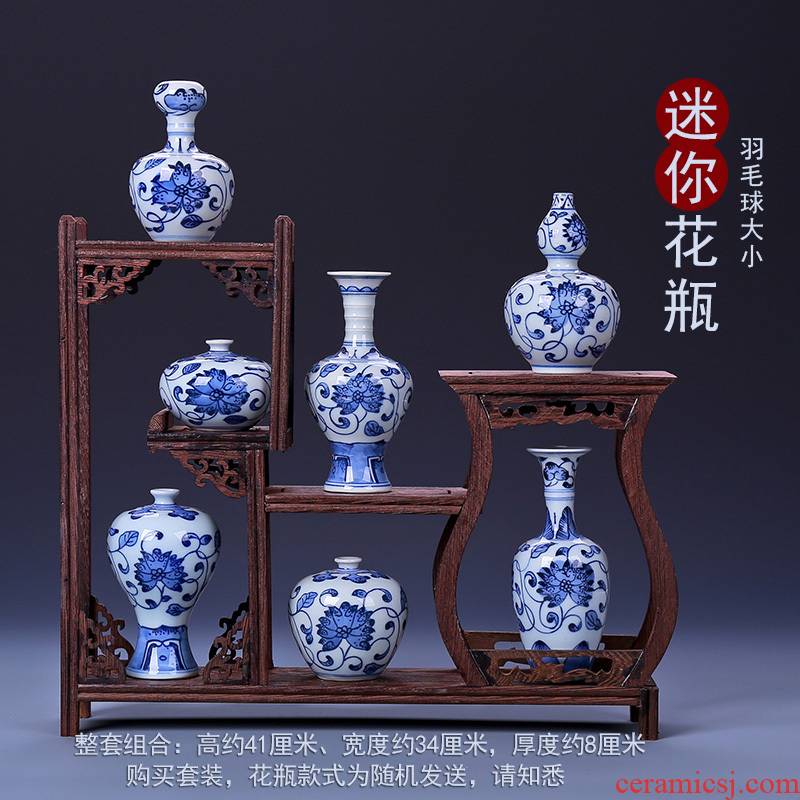 Hand - made mini flower vase of blue and white porcelain of jingdezhen ceramics home rich ancient frame furnishing articles classic Chinese style living room