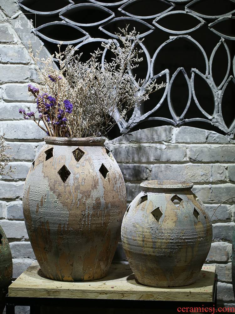 Jingdezhen ceramic coarse pottery vase special - shaped hollow out flowers in the sitting room porch courtyard Chinese style classical decoration furnishing articles