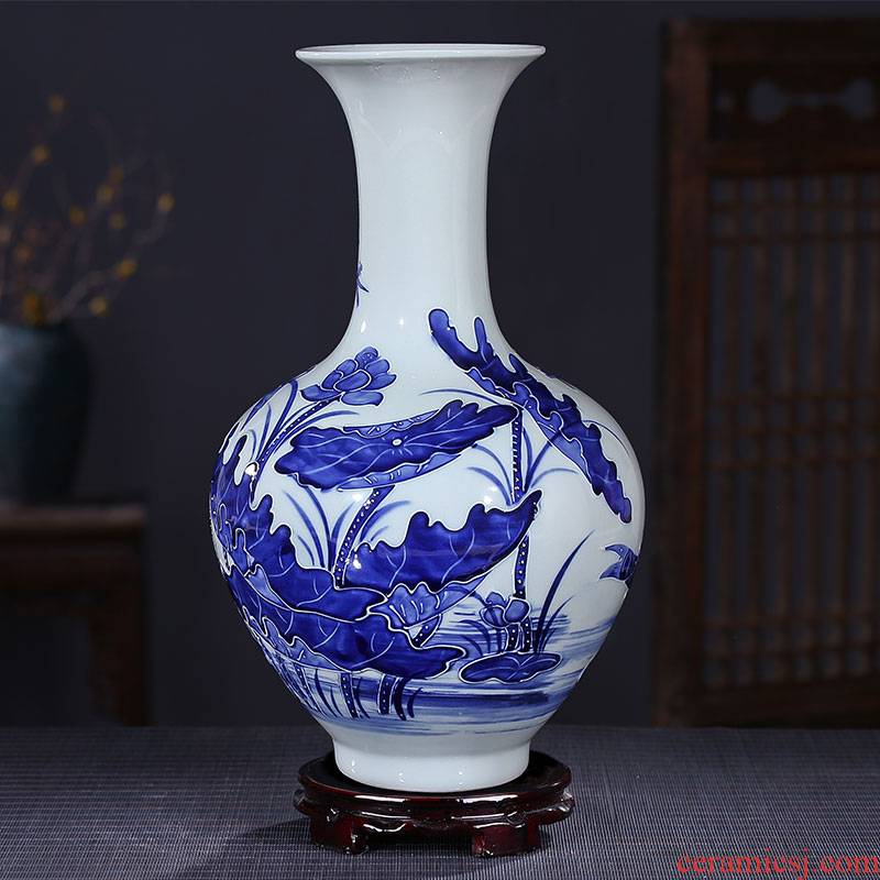 Jingdezhen ceramics craft anaglyph blue and white porcelain vases, modern household adornment handicraft decoration parts