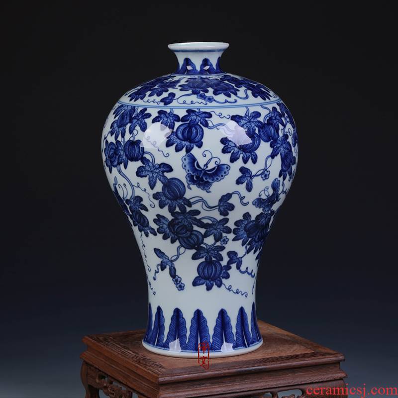 Jingdezhen ceramic antique Chinese style classical hand - made rich ancient frame blue and white porcelain vase in the sitting room porch handicraft furnishing articles