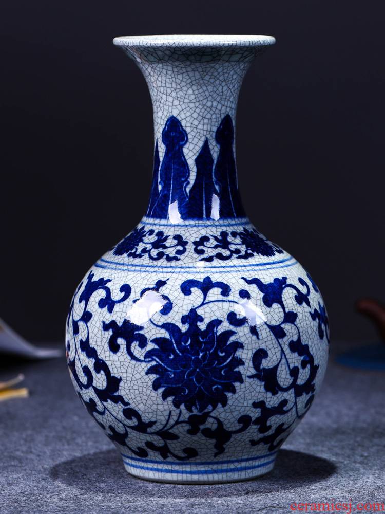 Jingdezhen ceramics antique blue and white porcelain vases, flower arranging is the modern Chinese style living room decorations crafts