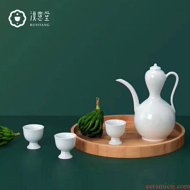 Jingdezhen ceramics by hand wine jar of wine BeiYing celadon 2020 year of the rat Spring Festival gift set gift box in the New year
