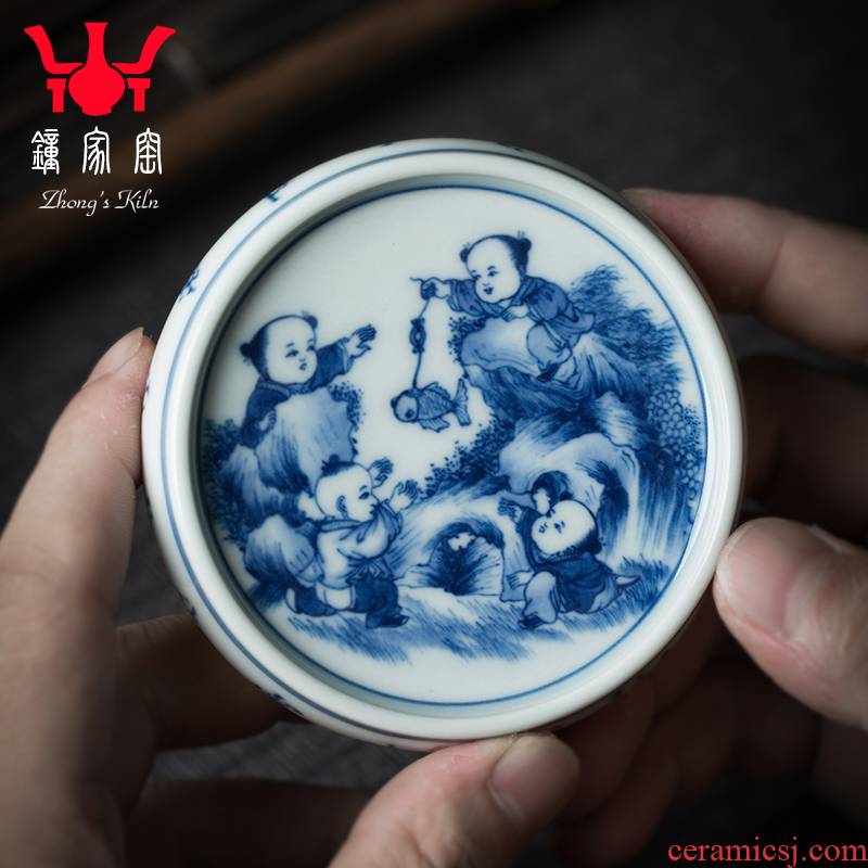 Clock home blue and white porcelain up cover rear hand - made tong qu maintain characters cover jingdezhen kung fu tea accessories cover holder frame