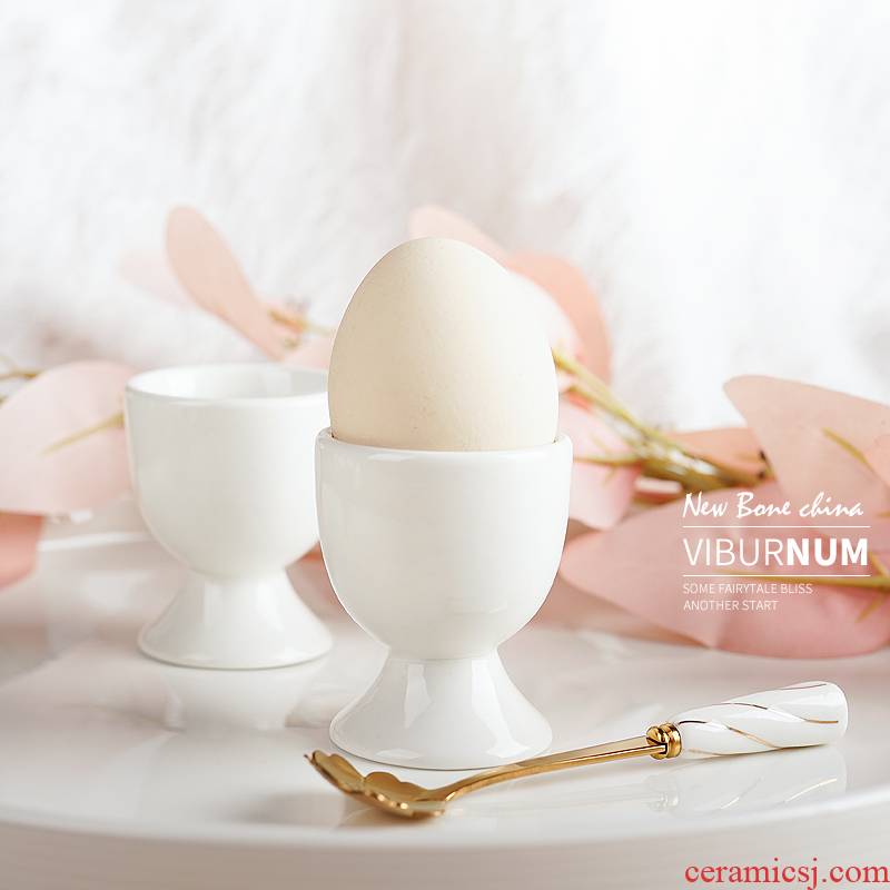European strengthen porcelain egg holder, ceramic creative egg cup practical egg egg egg cup table utensils