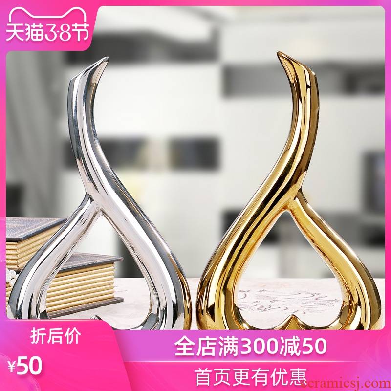 Strong sequence of jingdezhen modern ceramic arts and crafts creative furnishing articles sitting room adornment wedding gifts of gold and silver flower heart