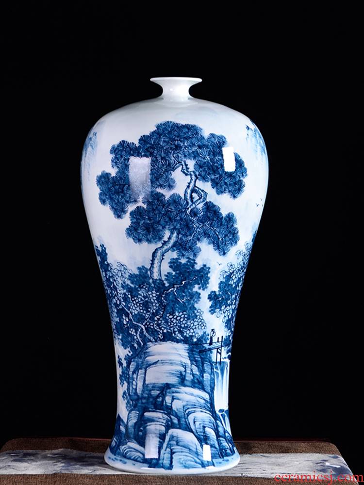 Jingdezhen ceramics famous hand - made flower arranging device of blue and white porcelain vase furnishing articles rich ancient frame sitting room decoration