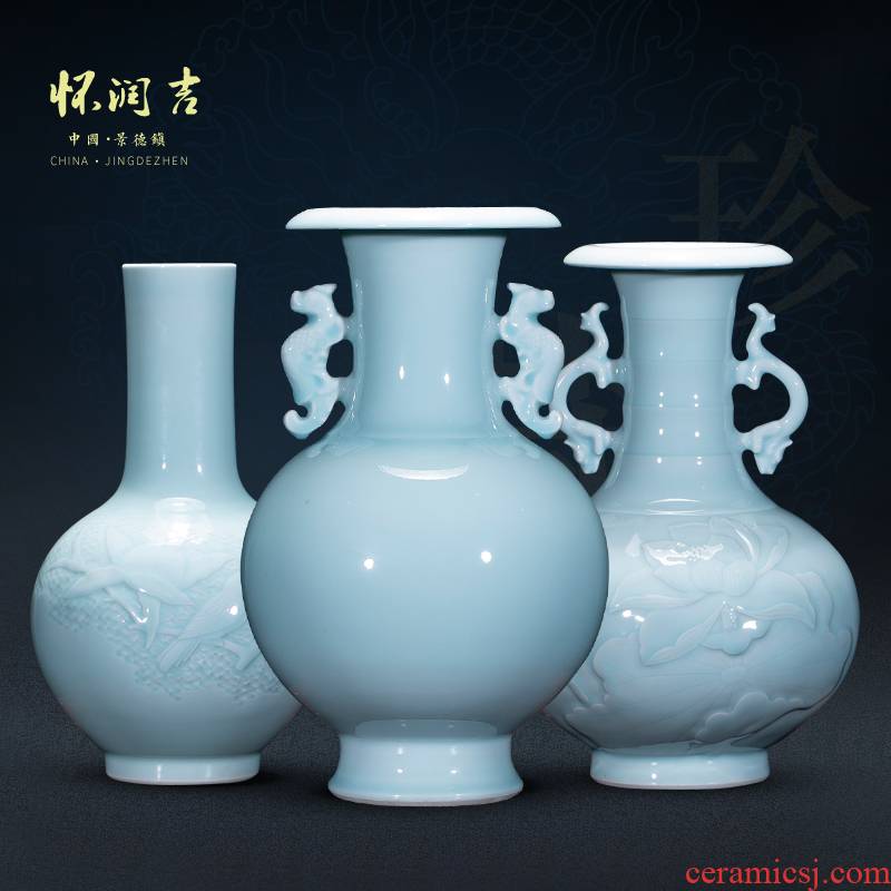 Jingdezhen vase manual its shadow blue bottle of modern Chinese style household furnishing articles furnishing articles rich ancient frame TV ark